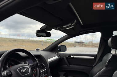 Внедорожник / Кроссовер Audi Q7 2012 в 