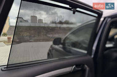 Внедорожник / Кроссовер Audi Q7 2012 в 