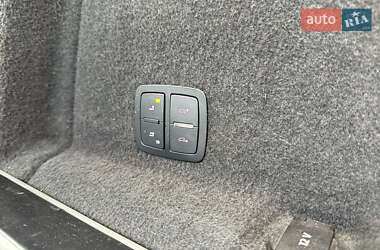 Внедорожник / Кроссовер Audi Q7 2012 в 