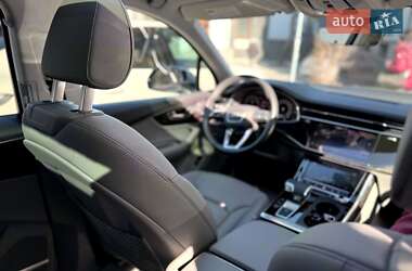 Внедорожник / Кроссовер Audi Q7 2022 в 