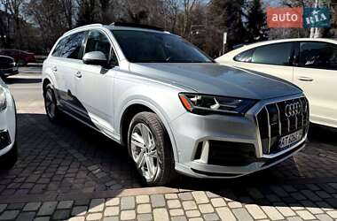Внедорожник / Кроссовер Audi Q7 2022 в 