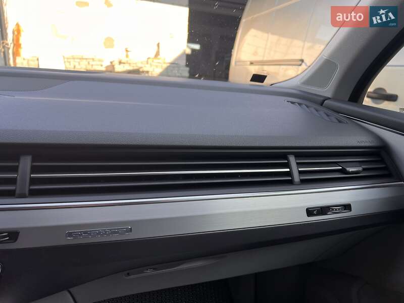 Позашляховик / Кросовер Audi Q7 2018 в Бродах