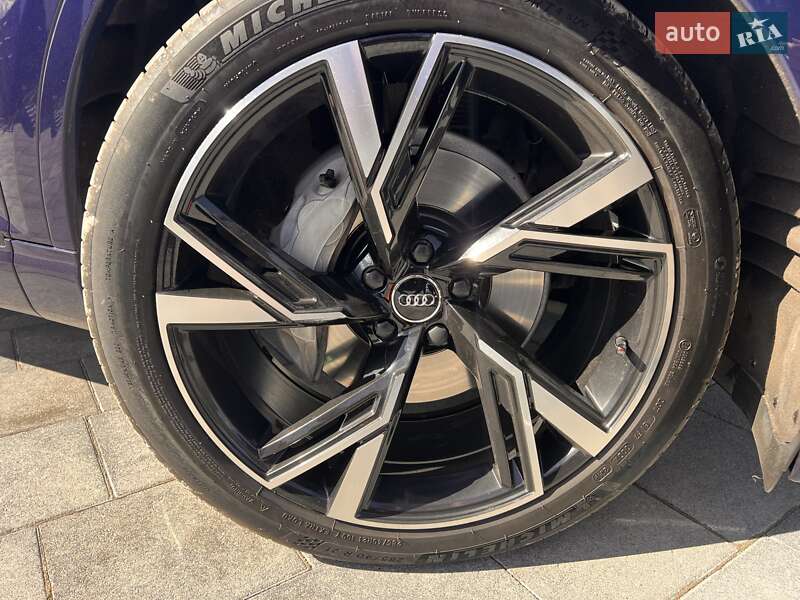 Позашляховик / Кросовер Audi Q7 2018 в Бродах