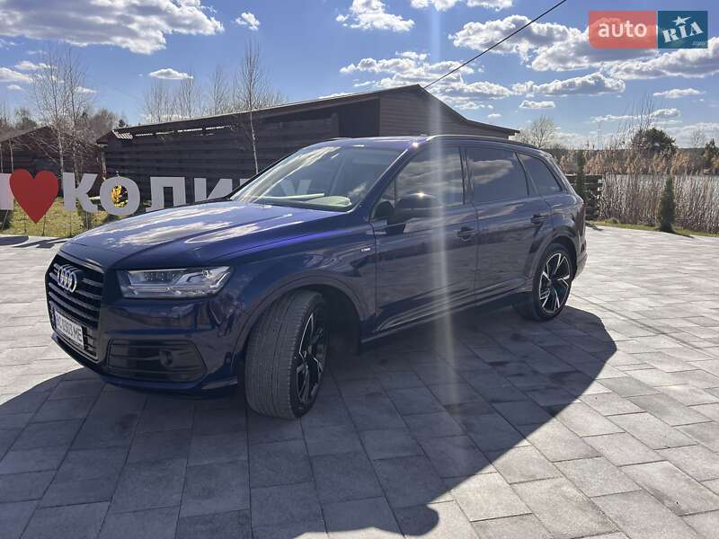 Позашляховик / Кросовер Audi Q7 2018 в Бродах