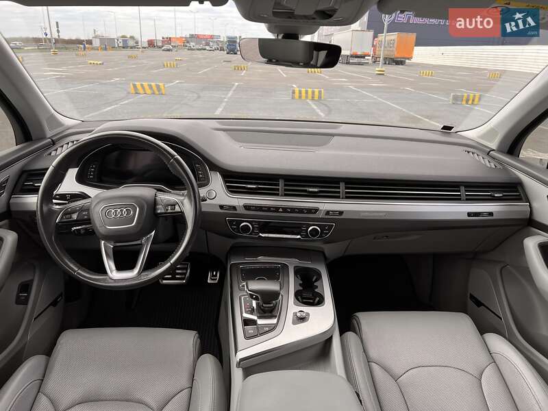 Позашляховик / Кросовер Audi Q7 2018 в Бродах