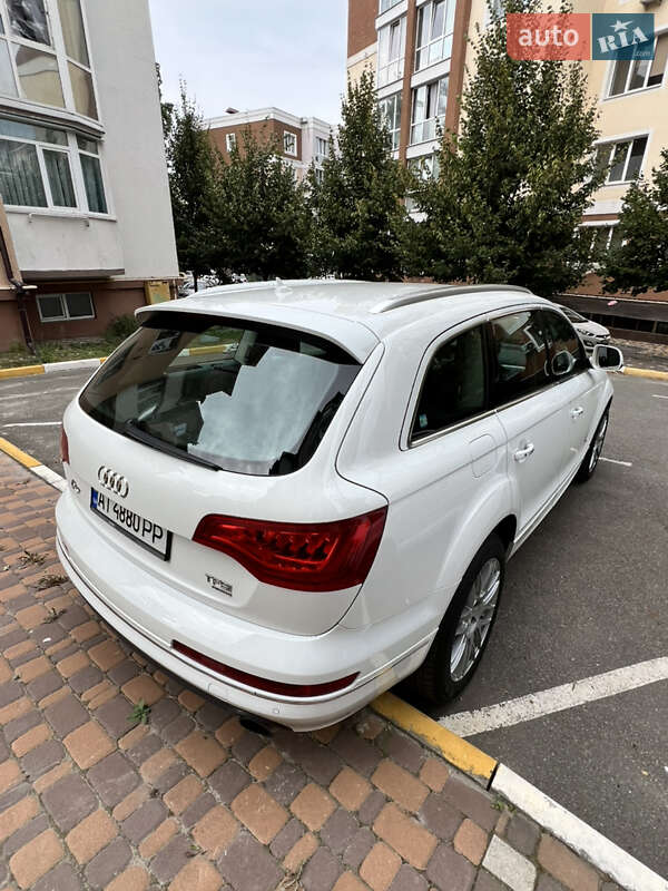 Позашляховик / Кросовер Audi Q7 2014 в Ірпені
