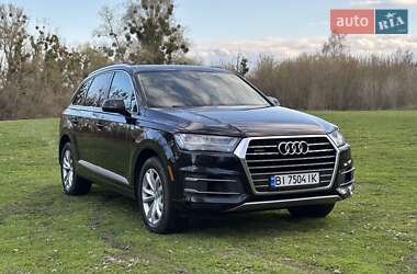 Позашляховик / Кросовер Audi Q7 2017 в 