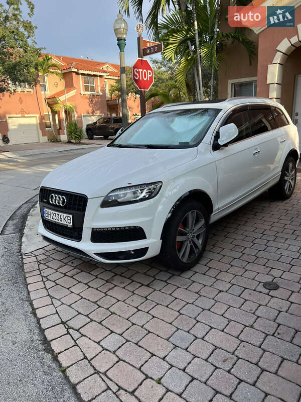 Внедорожник / Кроссовер Audi Q7 2014 в Одессе