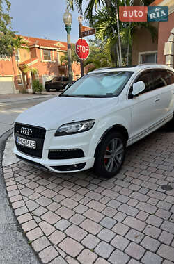 Внедорожник / Кроссовер Audi Q7 2014 в 