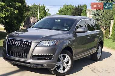 Внедорожник / Кроссовер Audi Q7 2010 в 