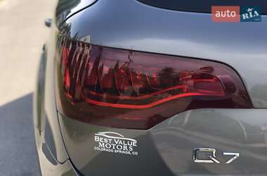 Внедорожник / Кроссовер Audi Q7 2010 в 