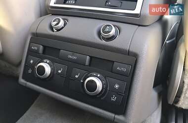 Внедорожник / Кроссовер Audi Q7 2010 в 