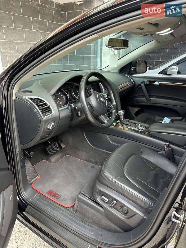 Внедорожник / Кроссовер Audi Q7 2013 в Киеве