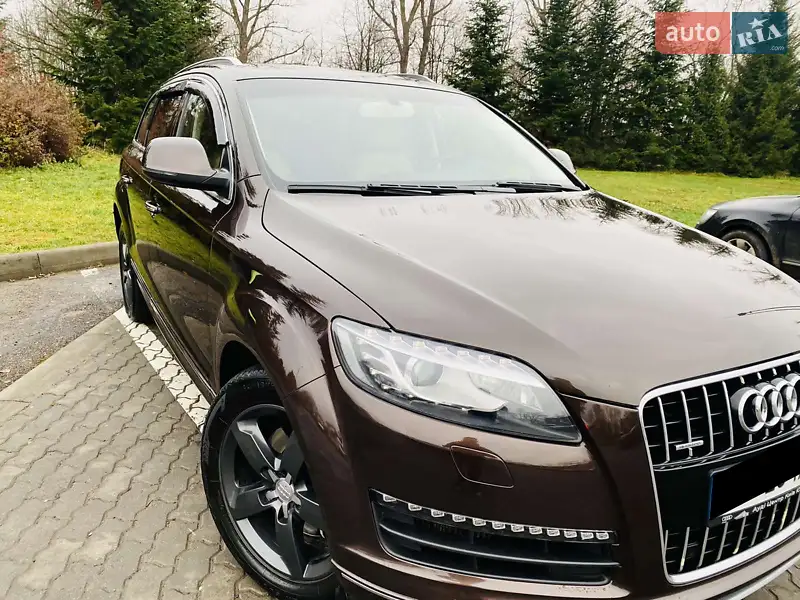 Внедорожник / Кроссовер Audi Q7 2012 в 