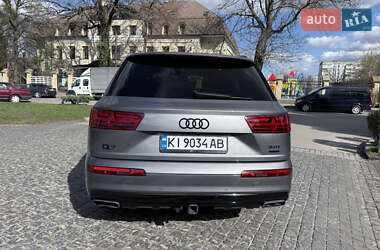 Внедорожник / Кроссовер Audi Q7 2016 в 