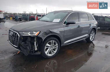 Внедорожник / Кроссовер Audi Q7 2020 в 