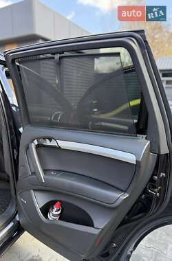 Внедорожник / Кроссовер Audi Q7 2012 в 