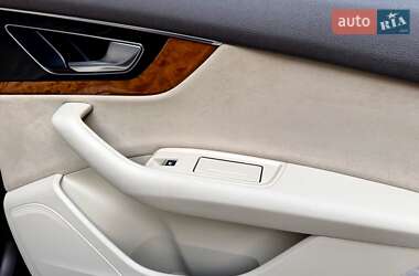 Внедорожник / Кроссовер Audi Q7 2016 в 