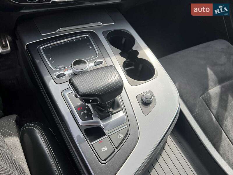Внедорожник / Кроссовер Audi Q7 2018 в Виннице