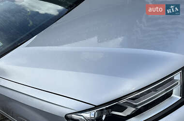 Внедорожник / Кроссовер Audi Q7 2017 в 