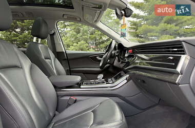Внедорожник / Кроссовер Audi Q7 2020 в 