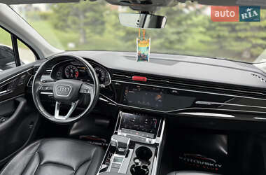 Внедорожник / Кроссовер Audi Q7 2020 в 