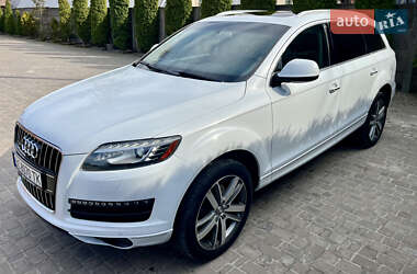 Позашляховик / Кросовер Audi Q7 2012 в 