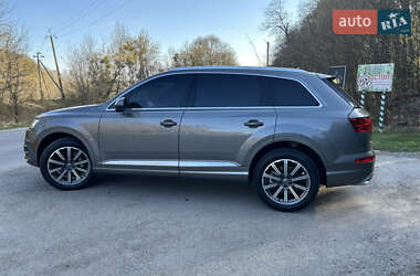 Внедорожник / Кроссовер Audi Q7 2017 в 