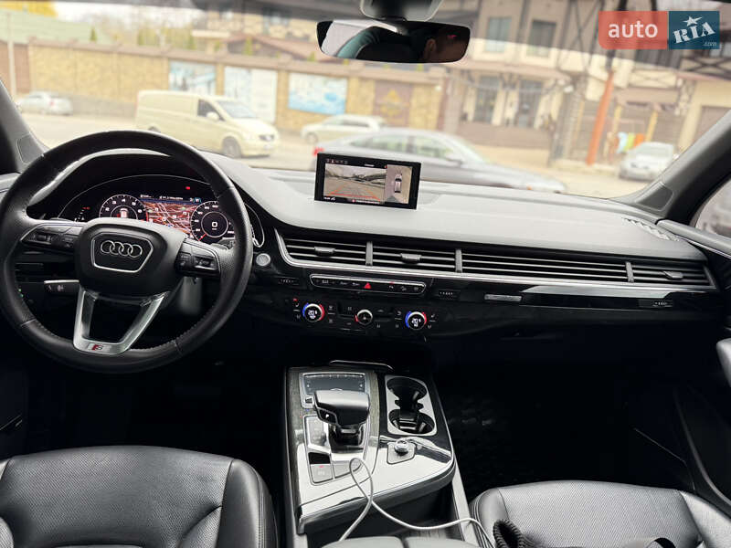Внедорожник / Кроссовер Audi Q7 2017 в Виннице