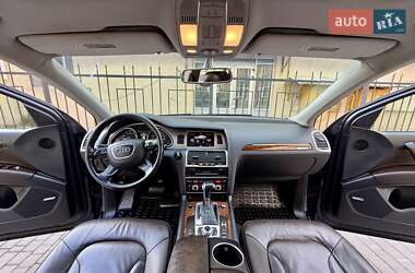 Позашляховик / Кросовер Audi Q7 2012 в 