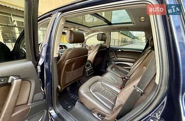 Позашляховик / Кросовер Audi Q7 2012 в 