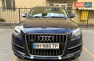 Позашляховик / Кросовер Audi Q7 2012 в 