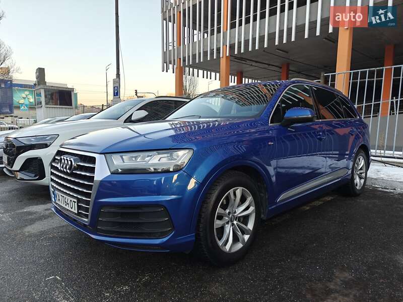 Внедорожник / Кроссовер Audi Q7 2016 в Киеве