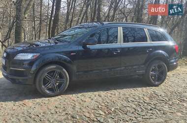 Внедорожник / Кроссовер Audi Q7 2014 в 
