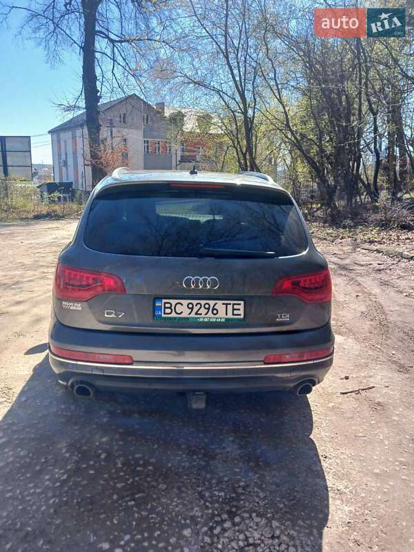 Внедорожник / Кроссовер Audi Q7 2015 в Винниках