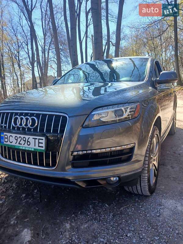 Внедорожник / Кроссовер Audi Q7 2015 в Винниках