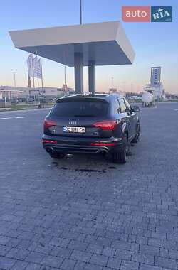 Внедорожник / Кроссовер Audi Q7 2010 в 