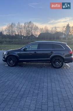 Внедорожник / Кроссовер Audi Q7 2010 в 