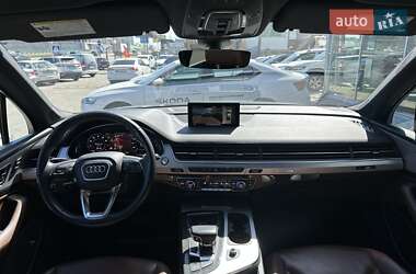 Внедорожник / Кроссовер Audi Q7 2018 в 