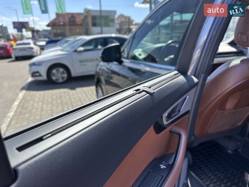 Внедорожник / Кроссовер Audi Q7 2018 в Киеве