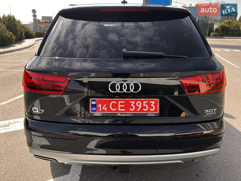 Внедорожник / Кроссовер Audi Q7 2018 в Киеве