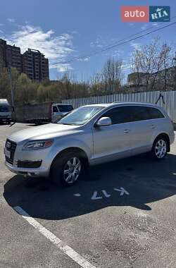 Внедорожник / Кроссовер Audi Q7 2007 в 