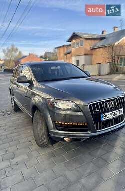 Позашляховик / Кросовер Audi Q7 2013 в 