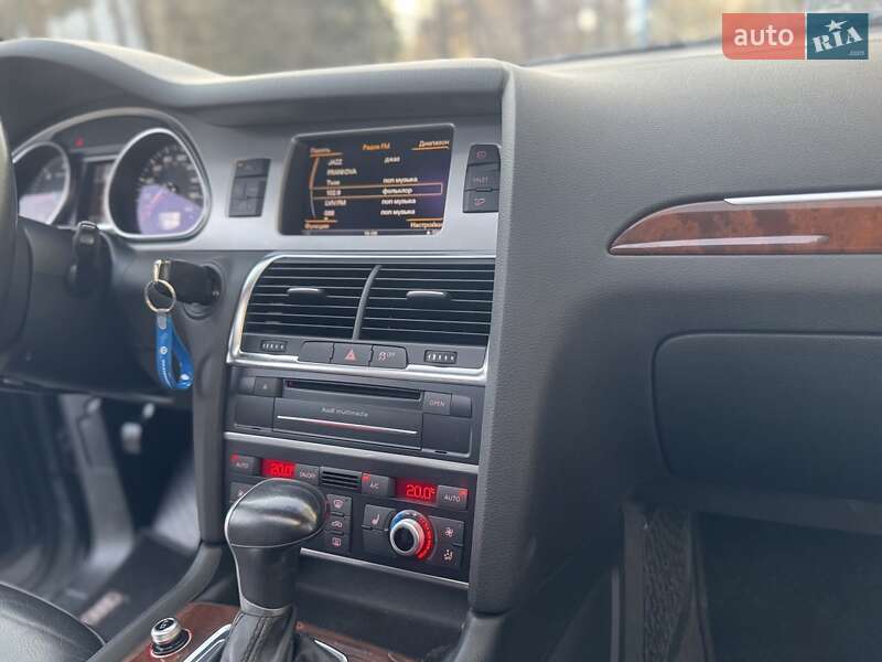 Внедорожник / Кроссовер Audi Q7 2013 в Дрогобыче