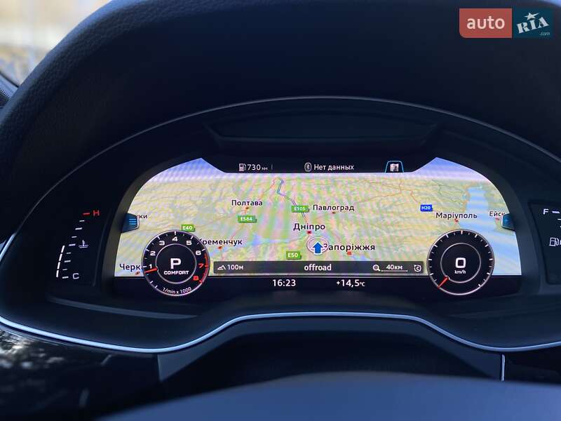 Внедорожник / Кроссовер Audi Q7 2016 в Соленом