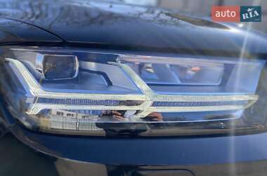 Позашляховик / Кросовер Audi Q7 2016 в 