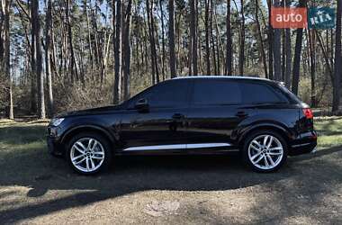 Внедорожник / Кроссовер Audi Q7 2017 в 