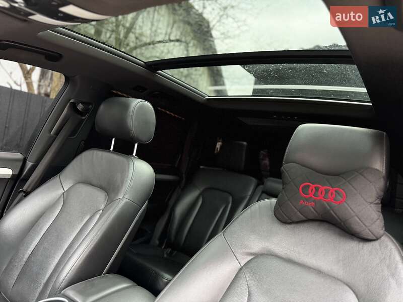 Внедорожник / Кроссовер Audi Q7 2012 в Яремче