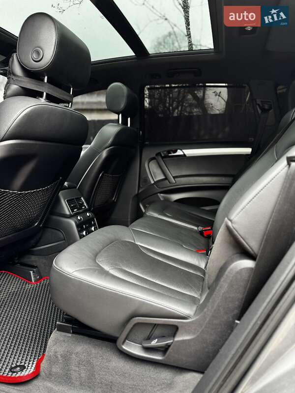 Внедорожник / Кроссовер Audi Q7 2012 в Яремче