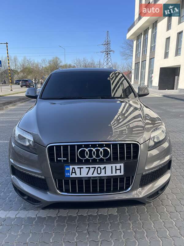 Внедорожник / Кроссовер Audi Q7 2012 в Яремче